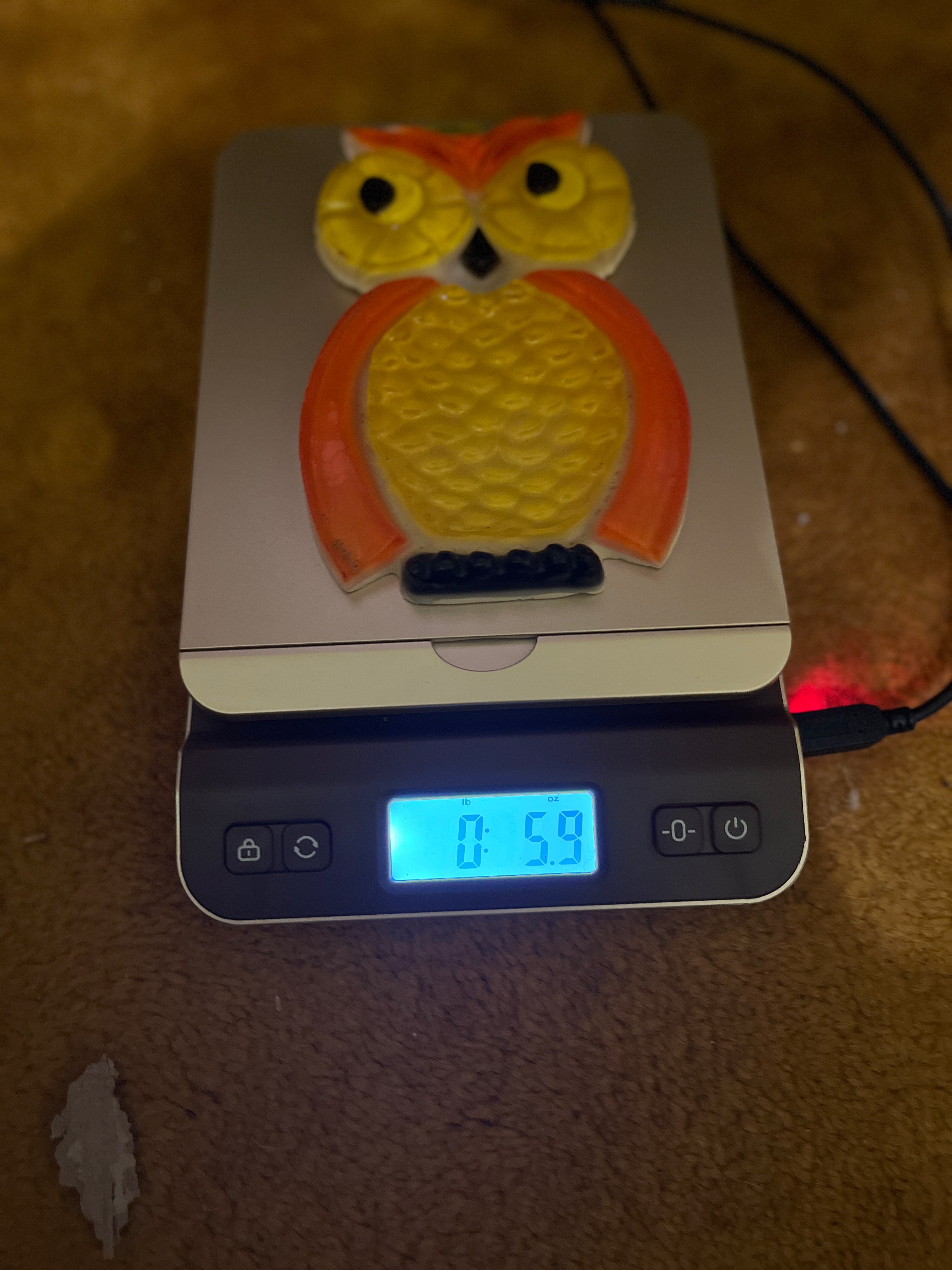 Vtg 1970s MCM Lucite Owl Wall Plaque Hanging Orange Yellow Retro Resin Decor 6.5x4.5 inches pf