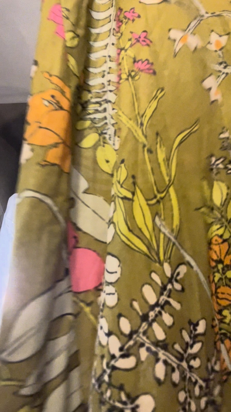 Vanity Fair  Avocado Green Floral 60s dress, See Photos For Measurements