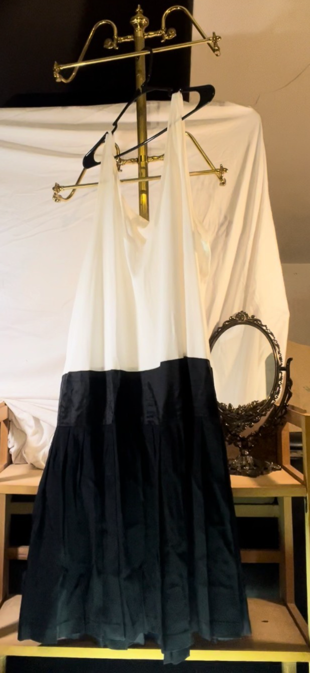 Vintage Unbranded Colorblock Slip Dress White Black Pleated Stretch Drop Waist
