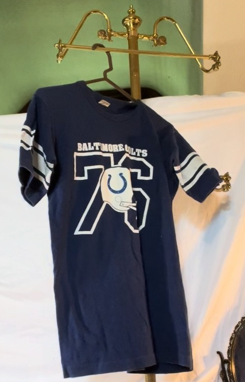 VINTAGE 1976 Champion Blue Bar Baltimore Colts Football T-Shirt Size Large