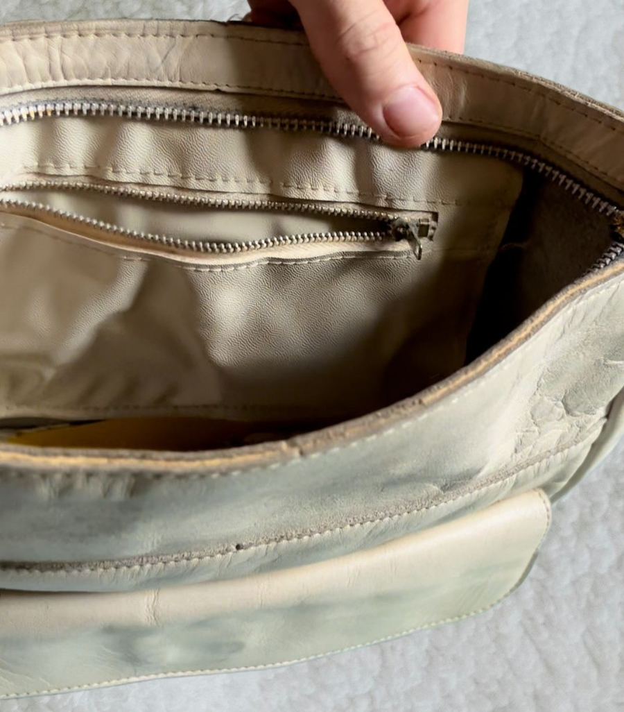 1970's Leather Cream Multipocket hobo Bag