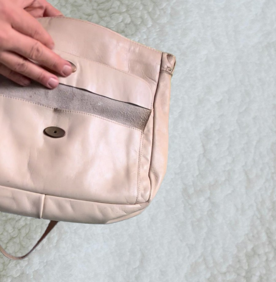 1970's Leather Cream Multipocket hobo Bag