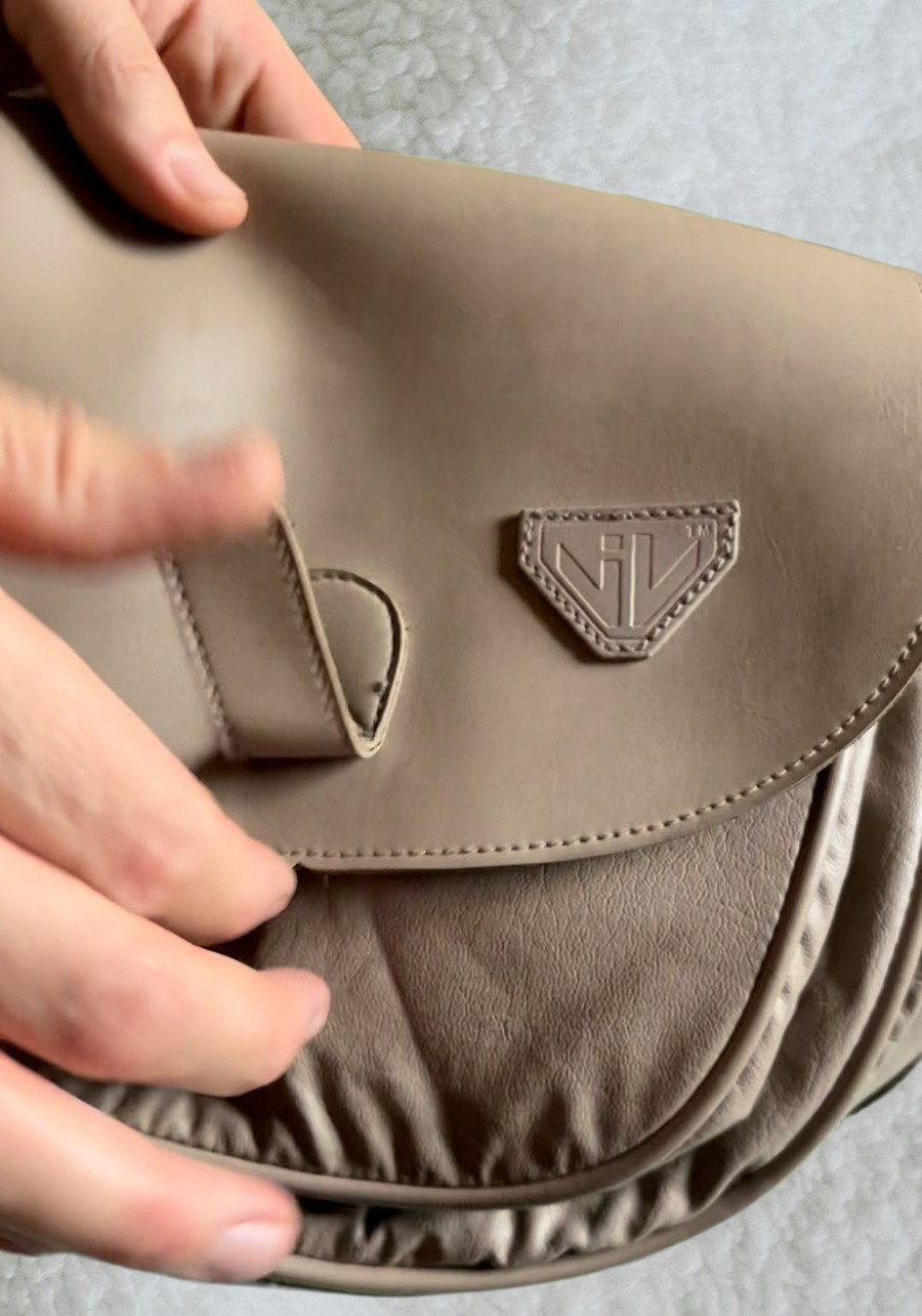 Beautiful Vintage light brown OPTI leather Purse