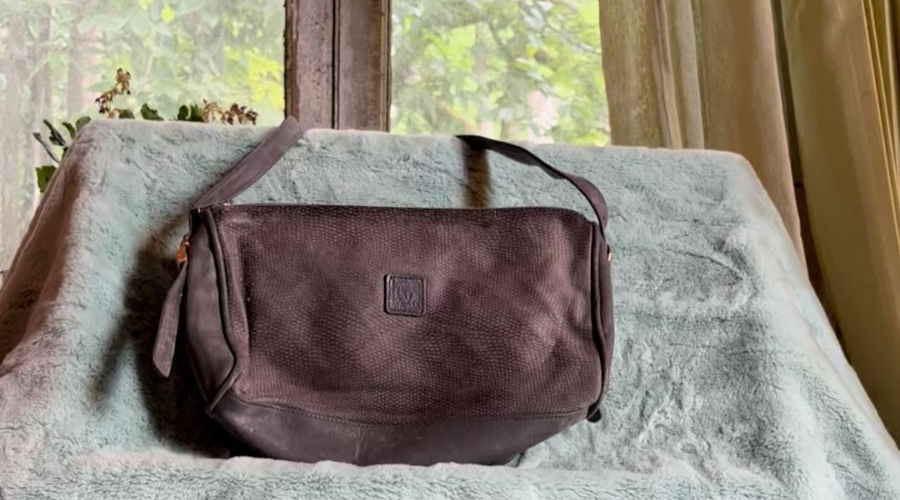 Vtg.  Anne KLEIN For CALDERON Wine Leather Soft Clutch Shoulder Bag. F.S.