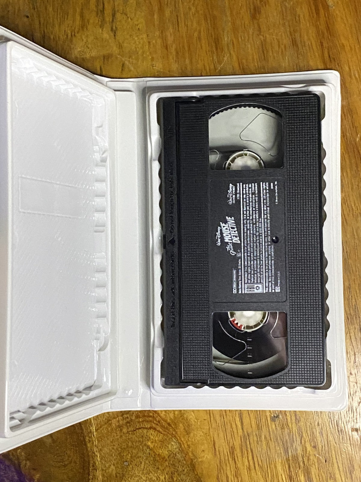 Walt Disneys The Adventures of the Great Mouse Detective VHS w/ Original Inserts