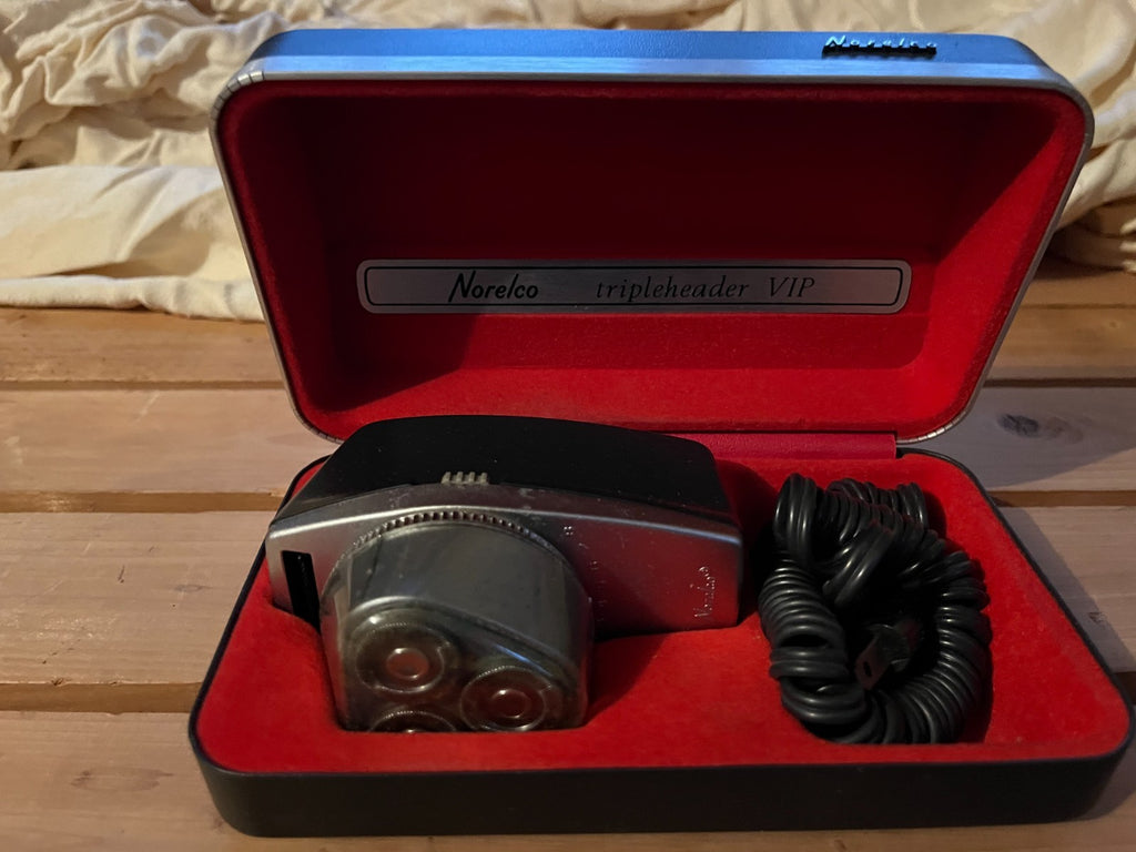 Vintage Norelco Tripleheader VIP Rotary Electric Razor Shaver w/Case & Brush