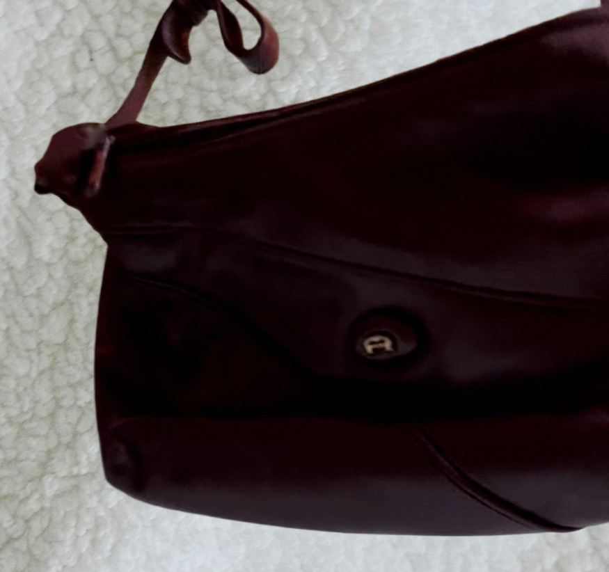 Vintage Burgundy Leather Top‑Handle Handbag — Structured w/ Decorative emblem