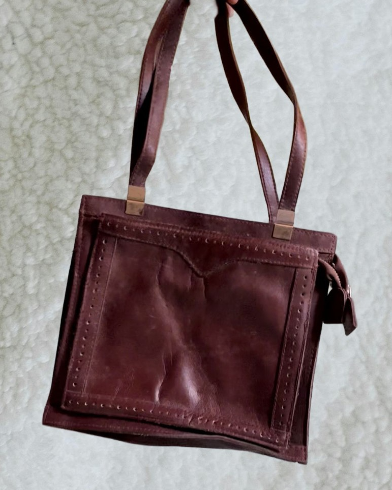 80's Vintage Hong Kong Genuine Leather Saddle‑Stitch Shoulder Bag