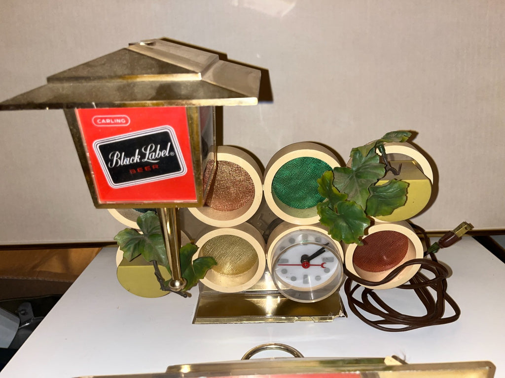 Working Vintage Carling Black Label Beer Lighted Sign Clock Bar Top Wall Working