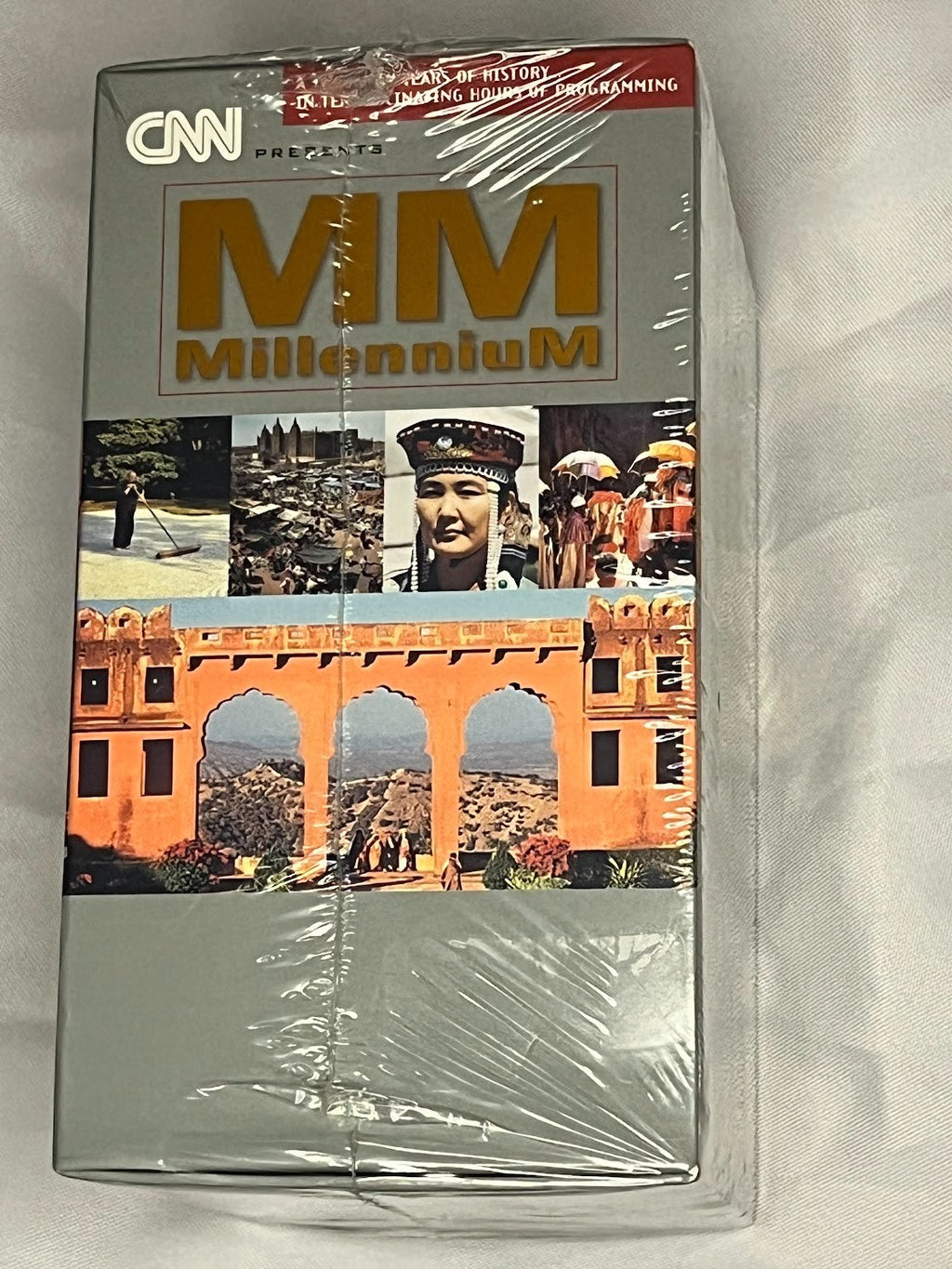 CNN Presents MILLENNIUM The Last 1000 Years  Warner 1999 5 VHS Video Box Set