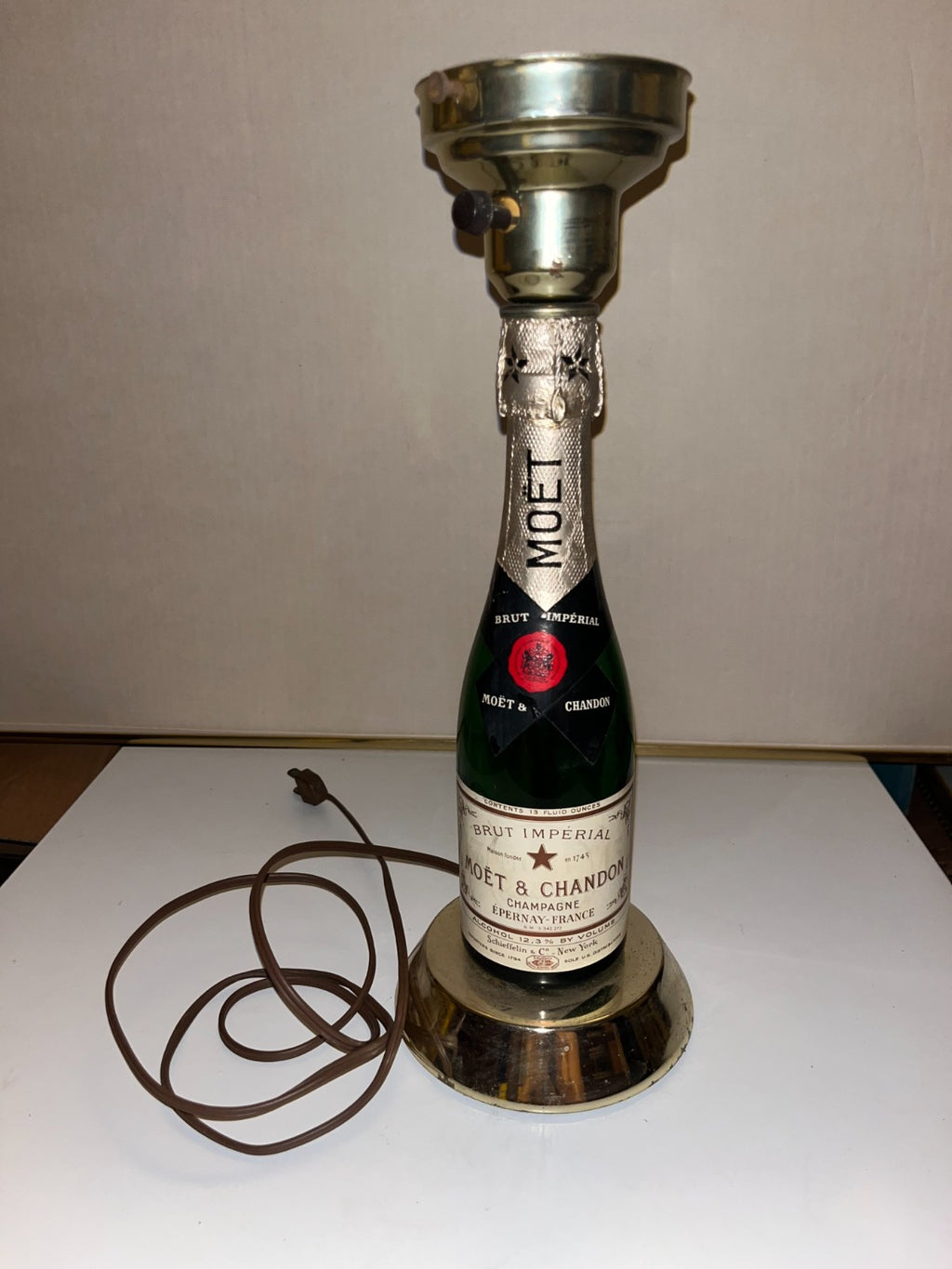 Vintage Moët Chandon Imperial Brut Champagne LAMP