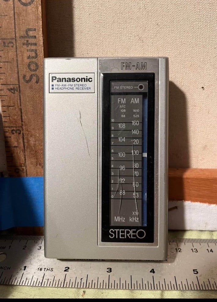 Vintage Panasonic RF-444 Portable AM FM Radio Works No Headphones