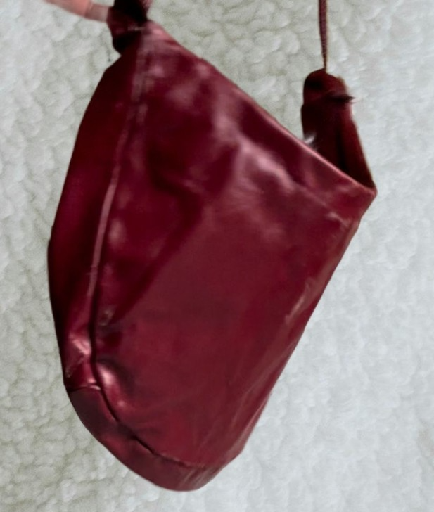 Vintage Burgundy Faux‑Leather Shoulder Bag — Slouchy 90s Style, Single Strap