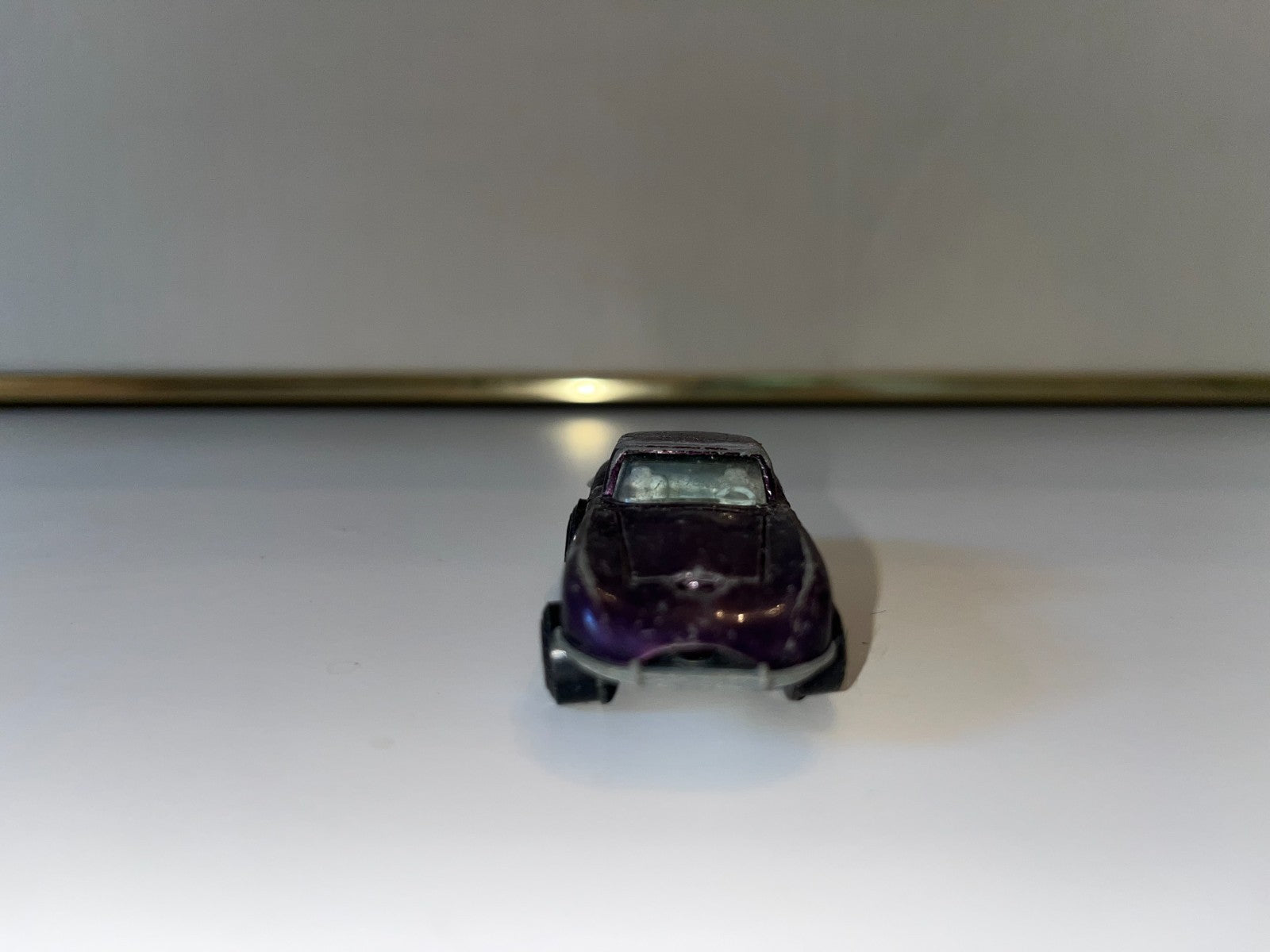 Johnny Lightning Topper Redline JAGUAR XKE Purple White Interior Very Nice !!