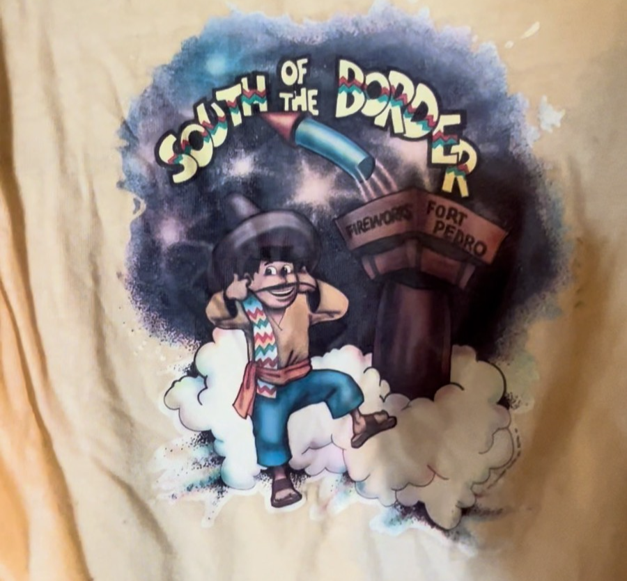 Vintage South of the Border Pedro Tee 80s 90s Tourist Souvenir Graphic USA