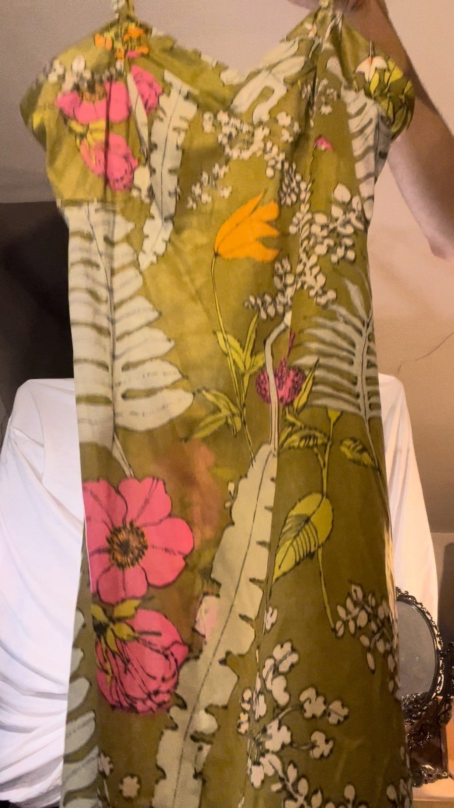 Vanity Fair  Avocado Green Floral 60s dress, See Photos For Measurements