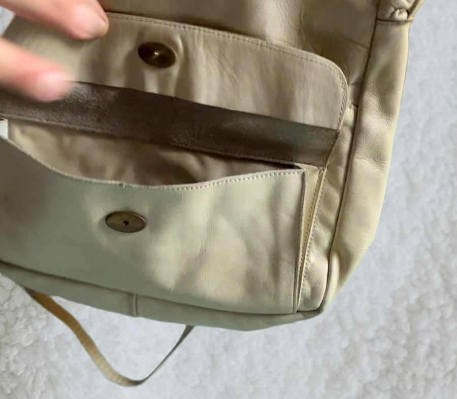 1970's Leather Cream Multipocket hobo Bag