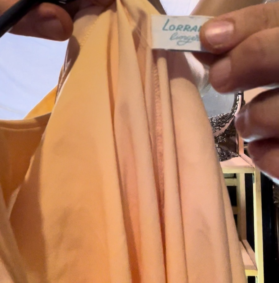 Vintage LORRAINE 100% Nylon 1970s Pastel Yellow M Long Robe