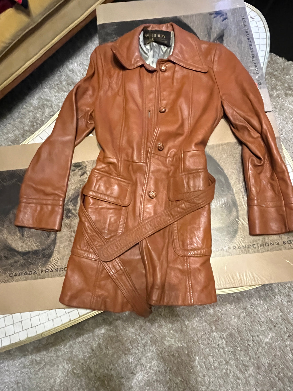 Vintage 1960s/70s Leather Coat by Green Bay Exclusive Furriers
Size 8 | Belted Waist | Wood Buttons zz