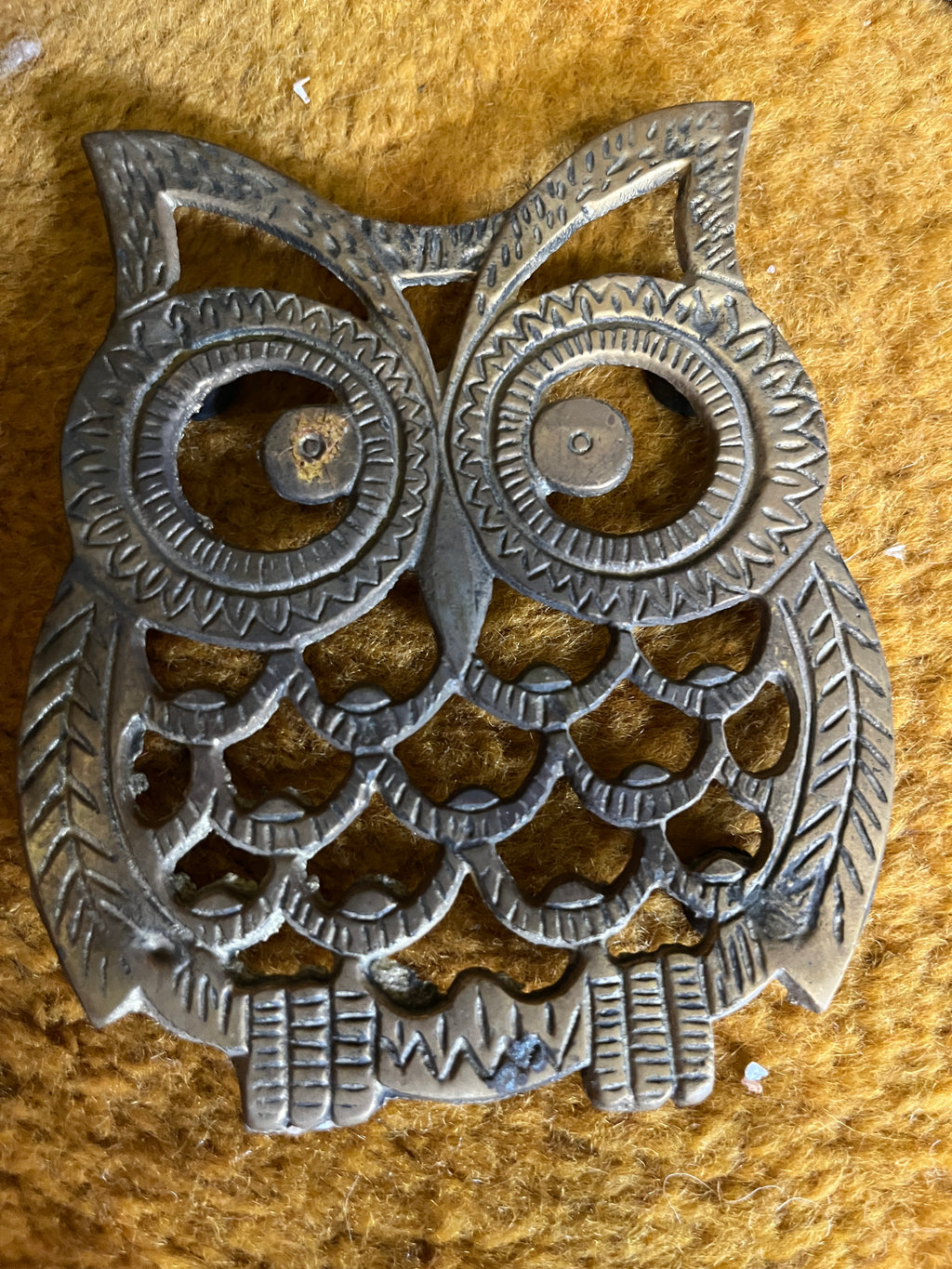 Vintage Solid Brass Owl Trivet – 5" x 4" Mid-Century Boho Kitchen Hot Plate pf