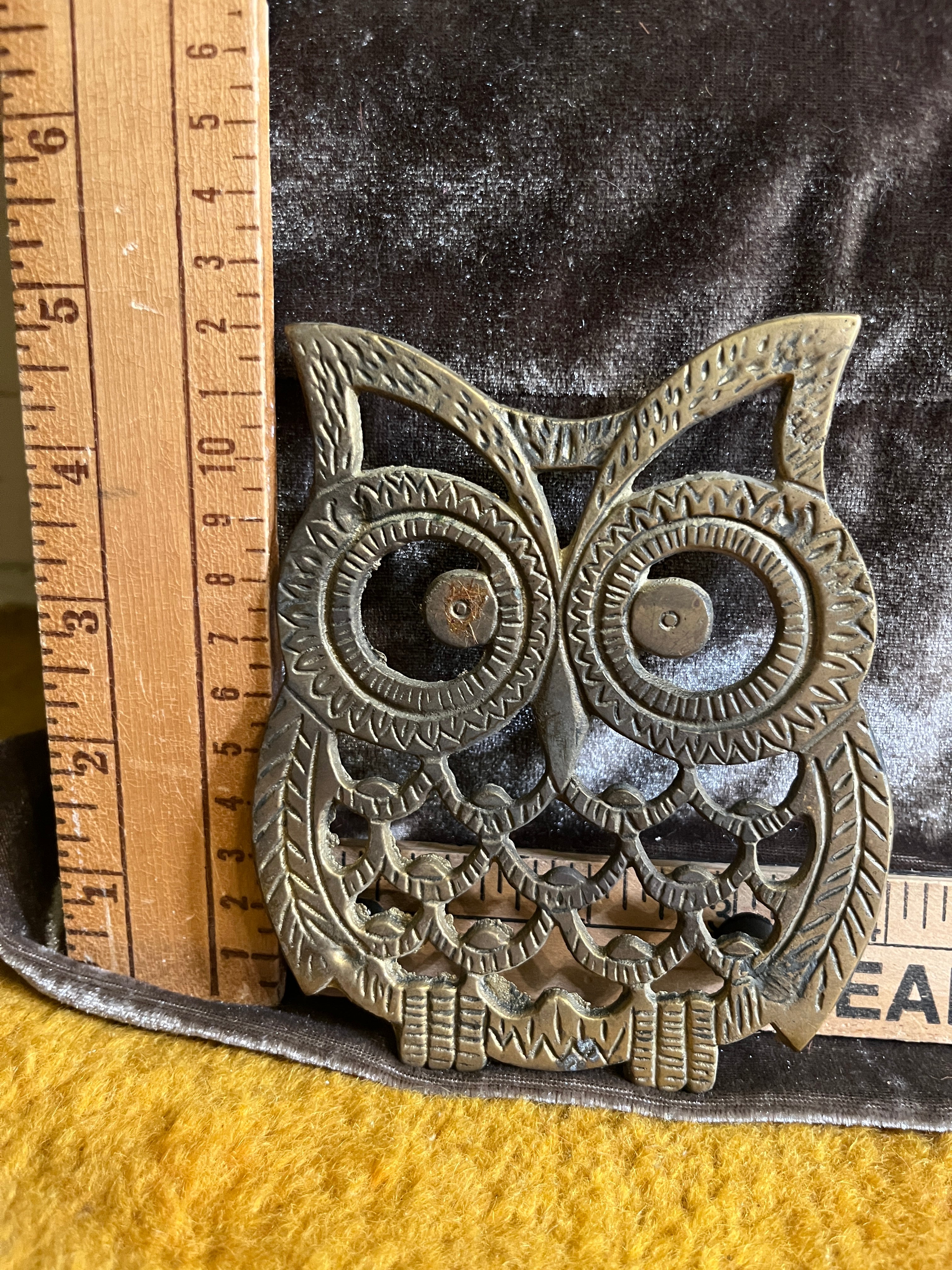 Vintage Solid Brass Owl Trivet – 5" x 4" Mid-Century Boho Kitchen Hot Plate pf