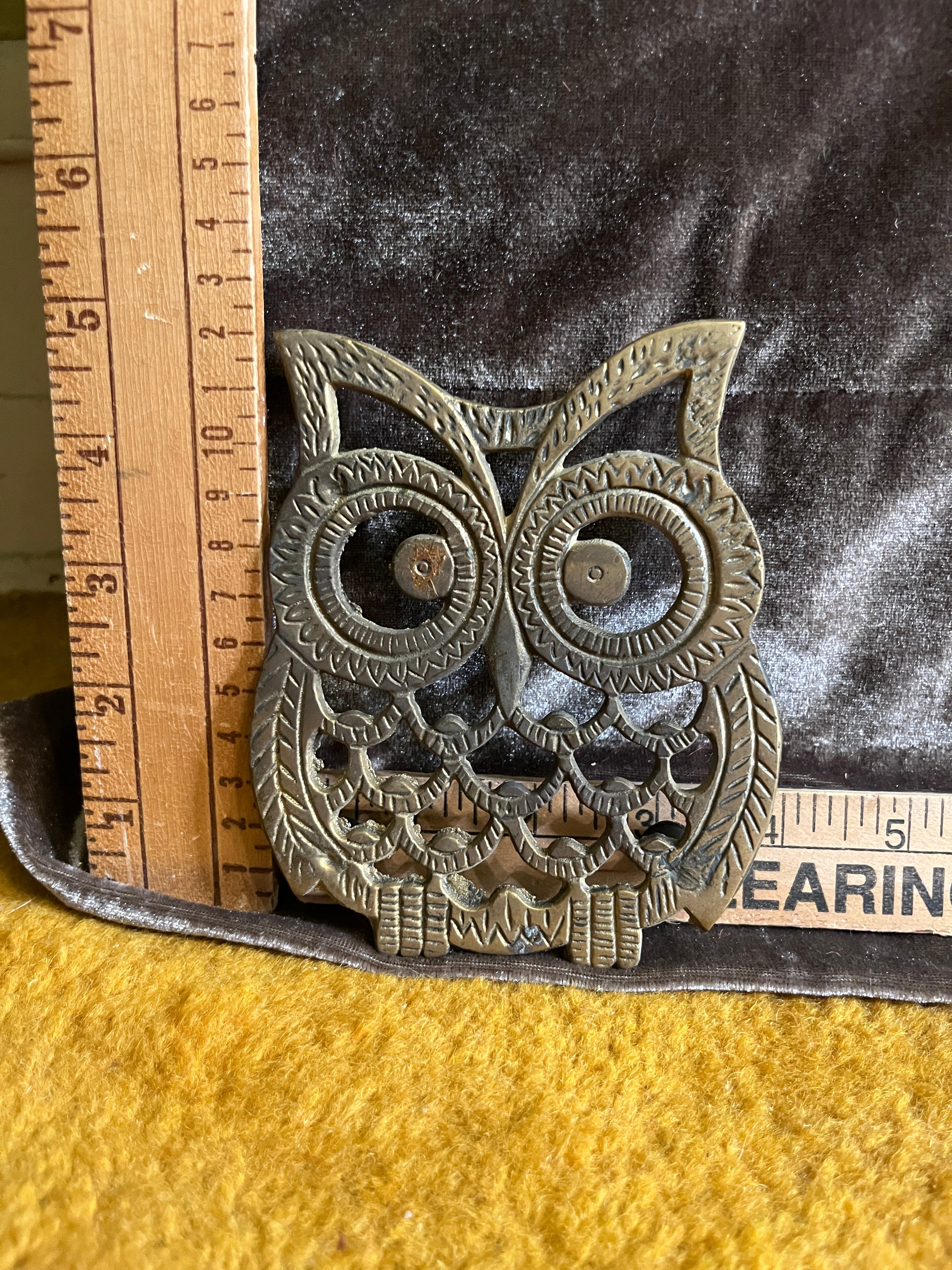 Vintage Solid Brass Owl Trivet – 5" x 4" Mid-Century Boho Kitchen Hot Plate pf
