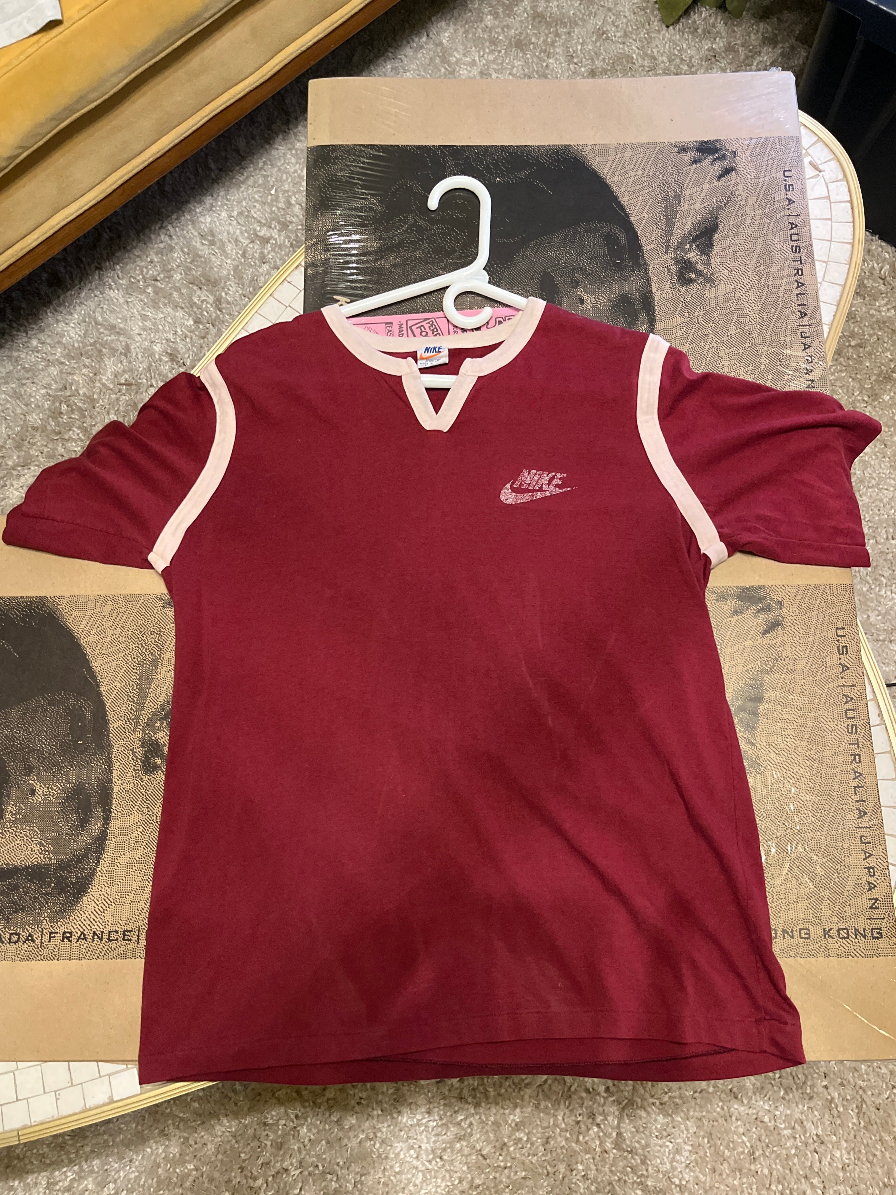 Vintage 90s Nike short sleeve maroon t shirt large zz