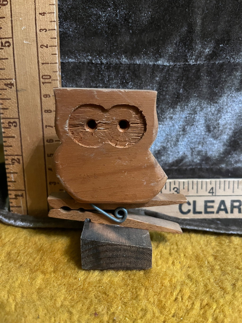 🦉 Vintage 1970s Wooden Owl Note Holder pf