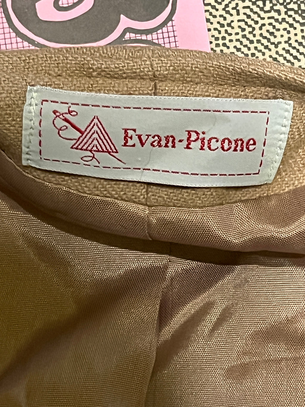 Vintage 60s Evan Picone Wool-Blend two set classic mod Jacket in camel color and skirt zz