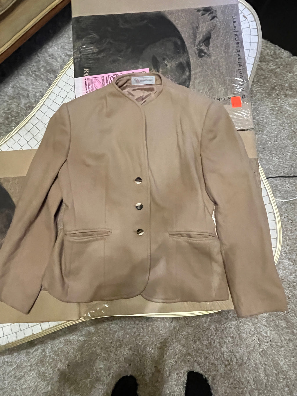 Vintage 60s Evan Picone Wool-Blend two set classic mod Jacket in camel color and skirt zz