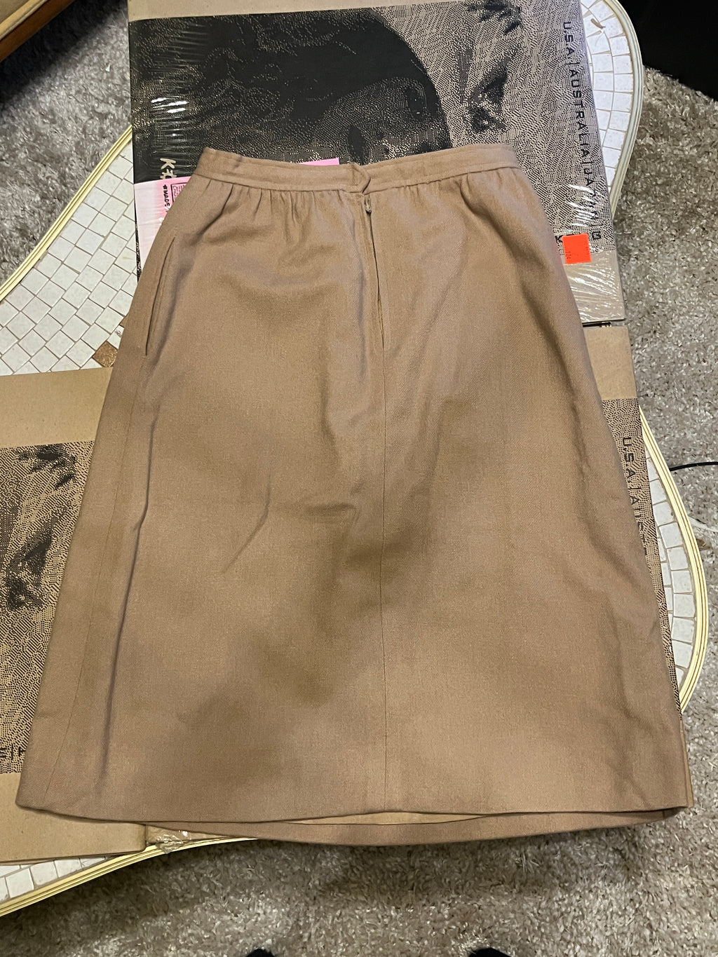 Vintage 60s Evan Picone Wool-Blend two set classic mod Jacket in camel color and skirt zz