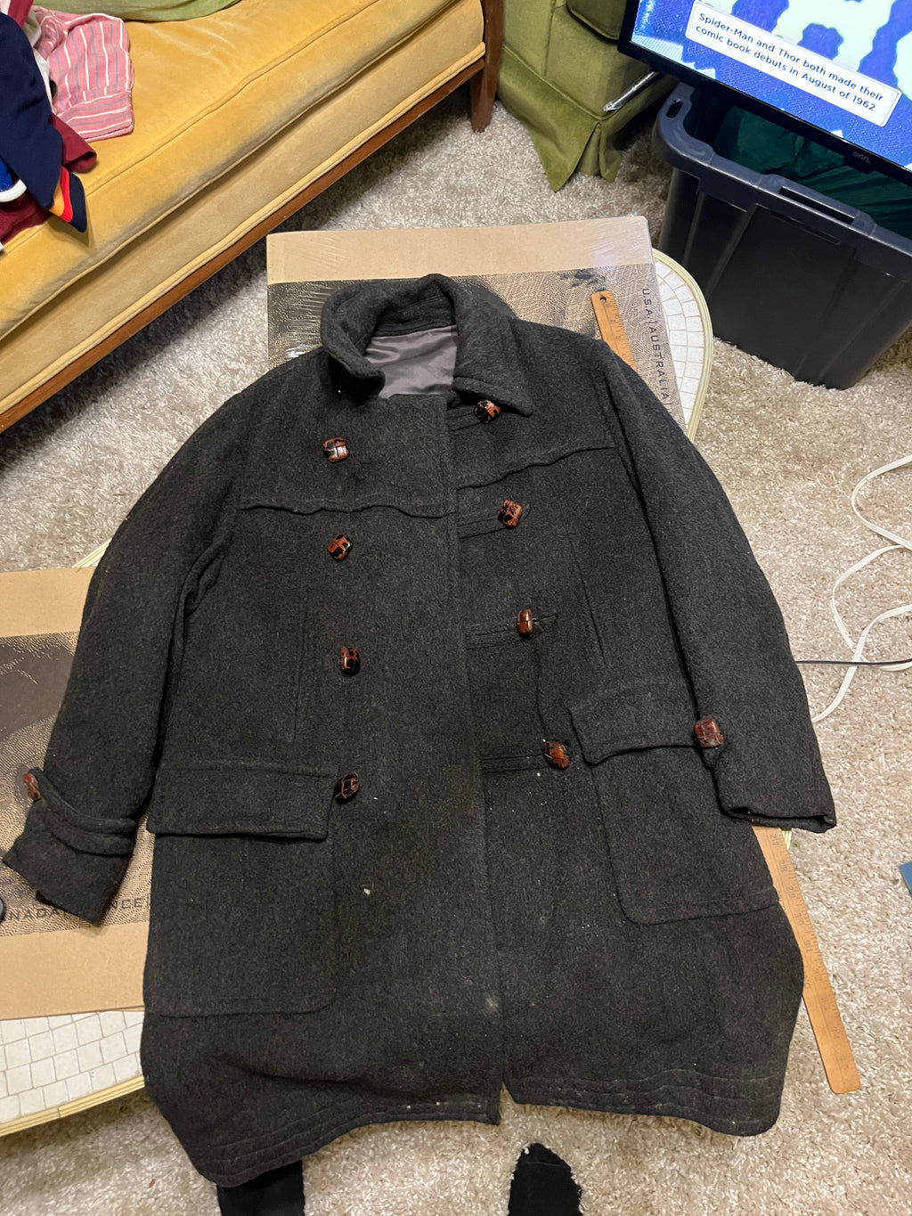 Vintage 1970s Loden Coat – 36” Long, Missing Bottom Button zz