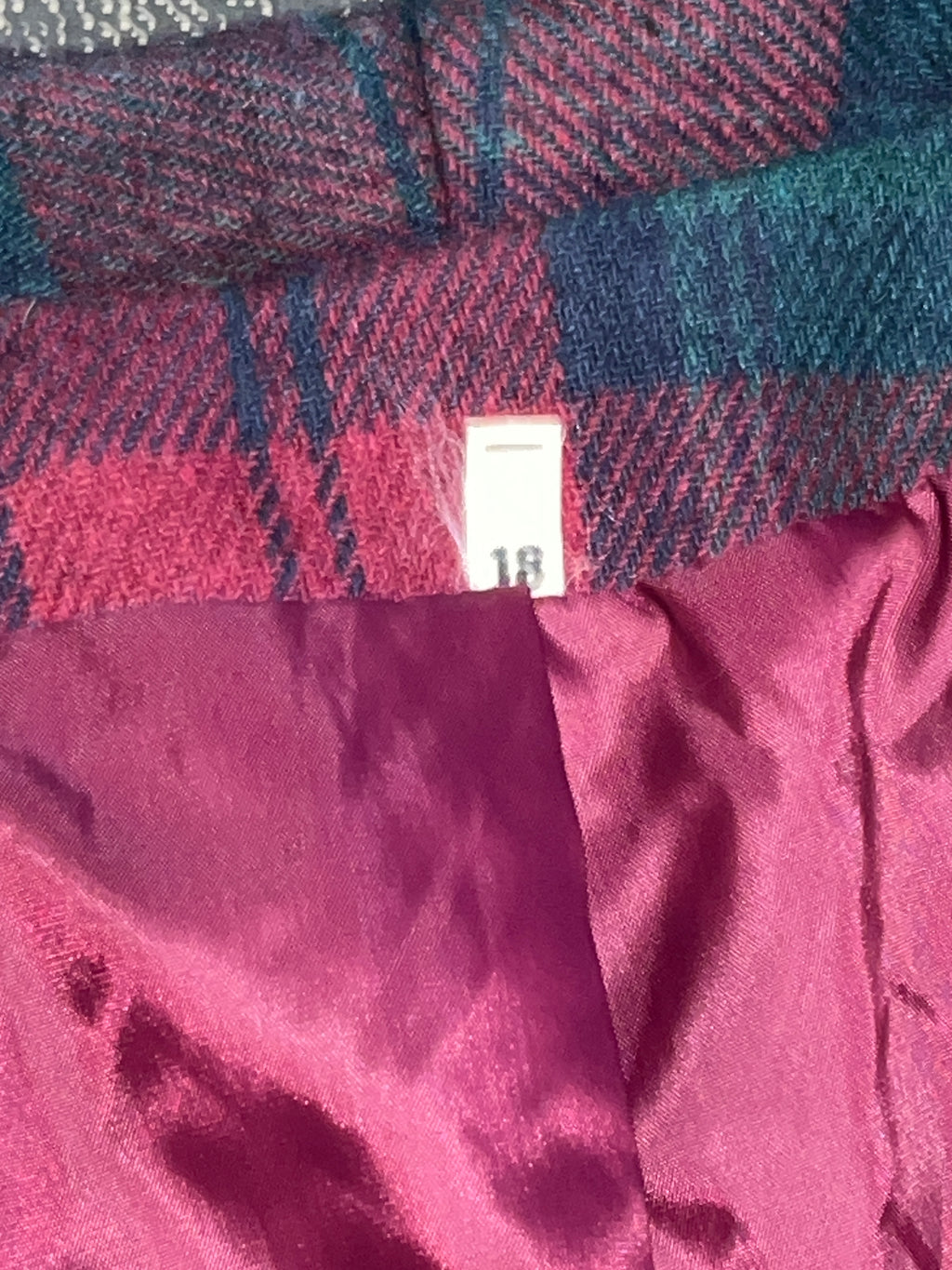 Vintage 70s made in England red green flannel jacket size 18 zz